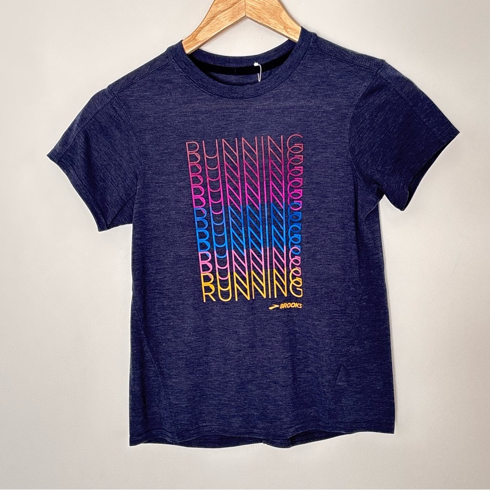 Brooks Running Distance Graphic TShirt Size XS NEW Short Sleeves Heather Navy - Picture 11 of 11